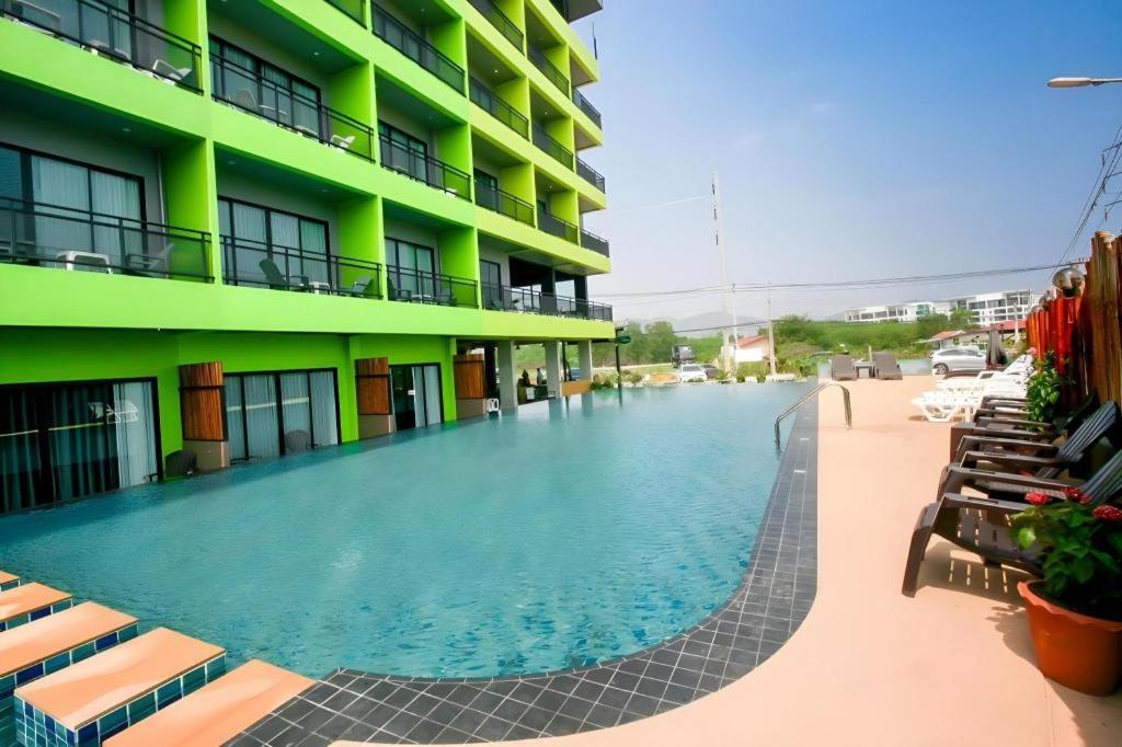 Bullkool Hua Hin Pool Villa Екстер'єр фото